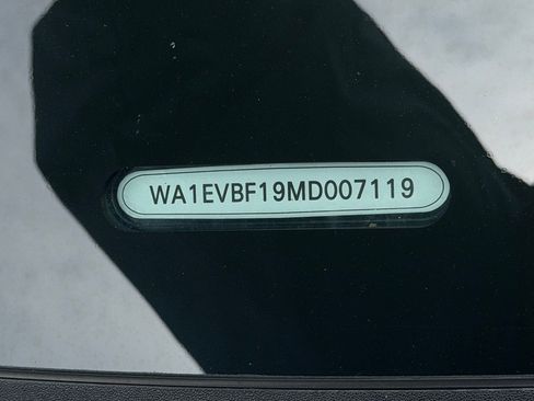 Used 2021 Audi Q8 Premium Plus w/ Premium Plus Package image 34