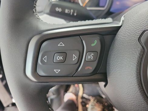 New 2025 Jeep Gladiator Sport AWD/4WD image 10