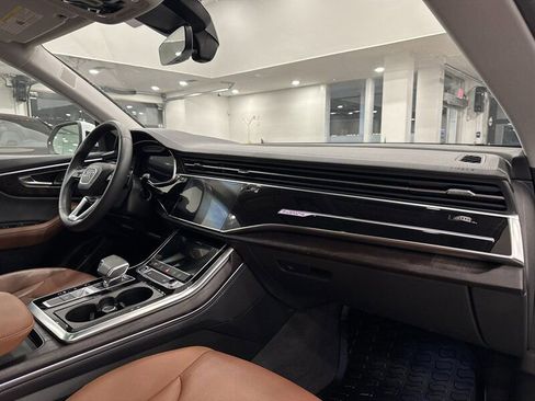 Used 2023 Audi Q8 Premium Plus w/ Premium Plus Package image 16