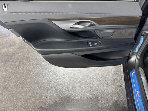Used 2022 BMW 740i RWD image 26