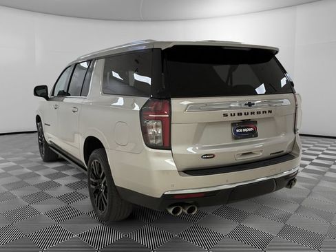 Certified 2024 Chevrolet Suburban Premier AWD/4WD image 3