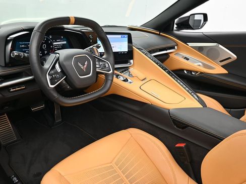 Used 2023 Chevrolet Corvette Stingray Preferred Conv w/ Z51 Performance Package image 4