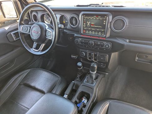 Used 2021 Jeep Wrangler Unlimited Sahara image 33