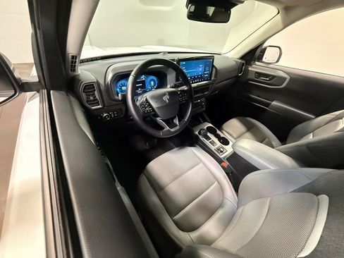 Used 2025 Ford Bronco Sport Badlands image 59