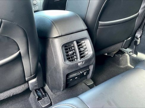 Used 2020 Jeep Cherokee Limited AWD/4WD image 24