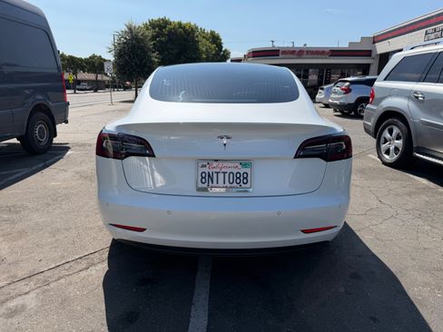 Used 2020 Tesla Model 3 RWD image 5
