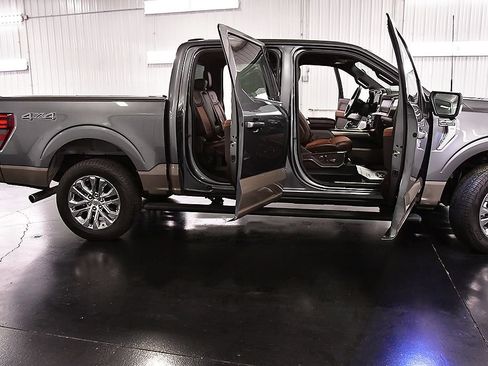 Used 2025 Ford F150 King Ranch AWD/4WD image 40