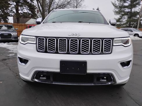 Used 2018 Jeep Grand Cherokee Overland image 4