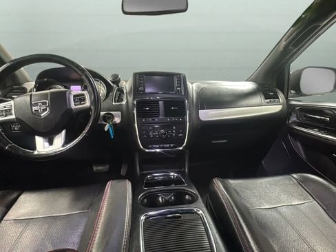Used 2019 Dodge Grand Caravan GT FWD image 9