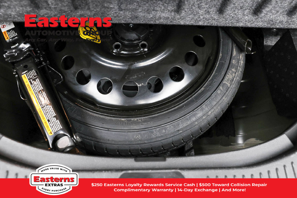 Used 2021 Buick Encore Preferred w/ Safety Package FWD image 21