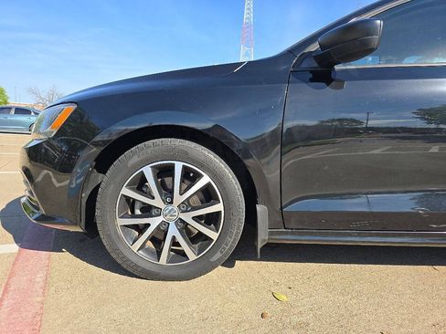 Used 2016 Volkswagen Jetta SE FWD image 14