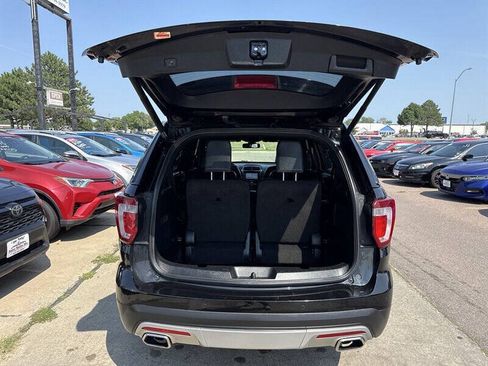 Used 2017 Ford Explorer Platinum AWD/4WD image 21