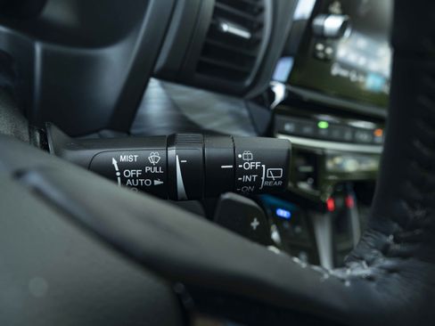 Used 2025 Honda Odyssey Elite image 25
