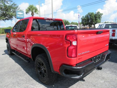Used 2022 Chevrolet Silverado 1500 ZR2 AWD/4WD image 8