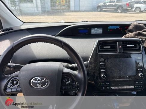 Used 2020 Toyota Prius XLE w/ Advanced Technology Package FWD image 9
