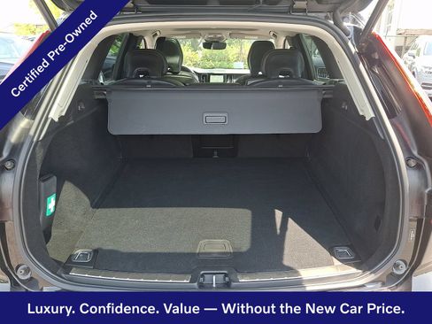 Certified 2024 Volvo XC60 B5 Plus w/ Protection Package Premier AWD/4WD image 30