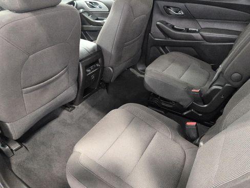 Used 2023 Chevrolet Traverse LT AWD/4WD image 22