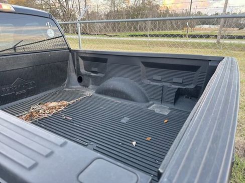 Used 2011 Ford F150 XLT w/ XLT Convenience Pkg image 11