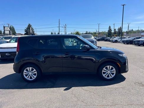 Used 2020 Kia Soul LX FWD image 8