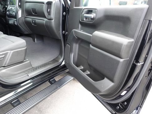 Used 2023 Chevrolet Silverado 1500 Custom AWD/4WD image 34