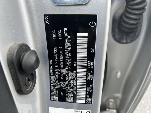 Used 2021 Toyota 4Runner SR5 RWD image 36