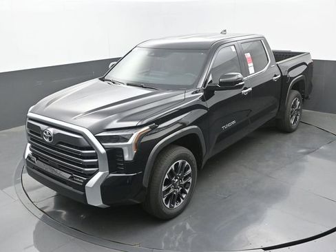 New 2026 Toyota Tundra Limited AWD/4WD image 30