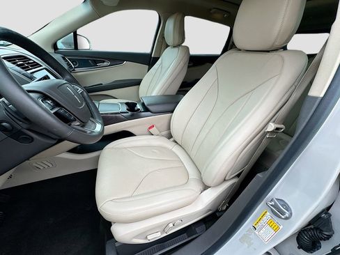 Used 2020 Lincoln Nautilus Reserve FWD image 27