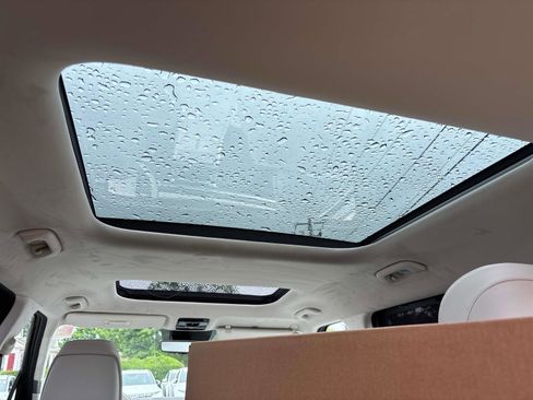 Used 2025 Hyundai Santa Fe Calligraphy image 5