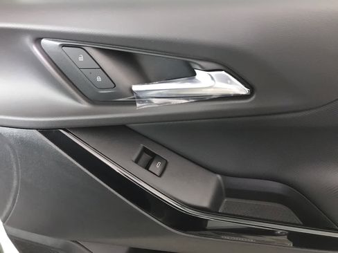 New 2026 Chevrolet Equinox LT image 23