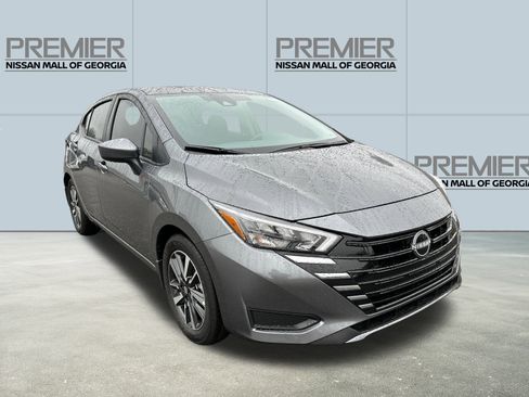 New 2025 Nissan Kicks SR image 3