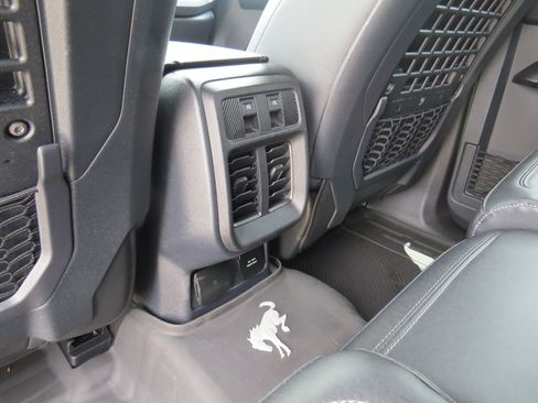 Used 2025 Ford Bronco Badlands AWD/4WD image 14