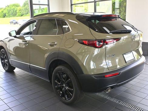 New 2025 MAZDA CX-30 Carbon image 6