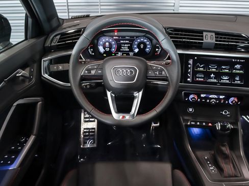 New 2025 Audi Q3 2.0T Premium Plus image 16