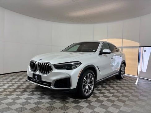 Used 2023 BMW X6 xDrive40i w/ Premium Package image 3
