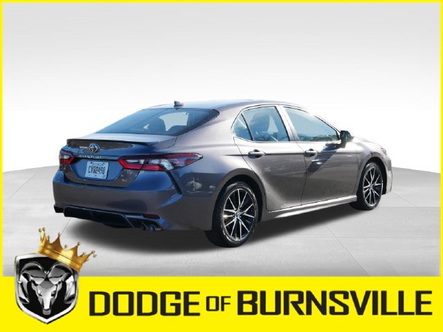 Used 2024 Toyota Camry SE FWD image 7