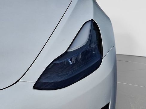Used 2023 Tesla Model 3 Standard Range RWD image 11