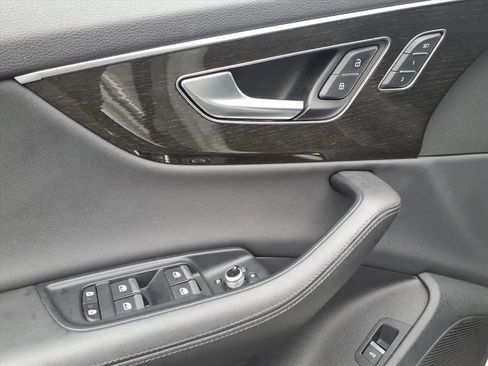 Used 2023 Audi Q7 3.0T Premium Plus image 25