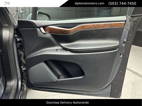 Used 2016 Tesla Model X Performance image 31