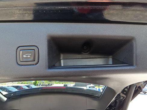 Used 2024 Chevrolet Equinox LT FWD image 33