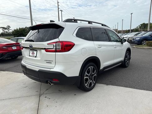 Certified 2024 Subaru Ascent Limited w/ Technology Package AWD/4WD image 5