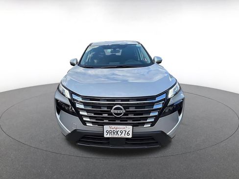 Used 2025 Nissan Rogue SV FWD image 2