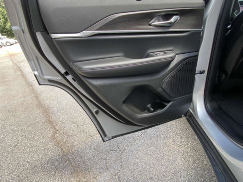 New 2025 Jeep Grand Cherokee Limited w/ Luxury Tech Group II RWD image 13