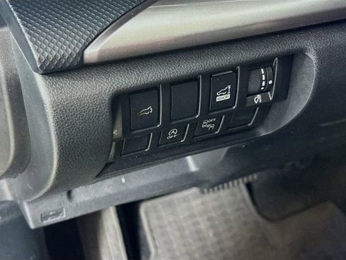 Used 2020 Subaru Forester Premium image 12