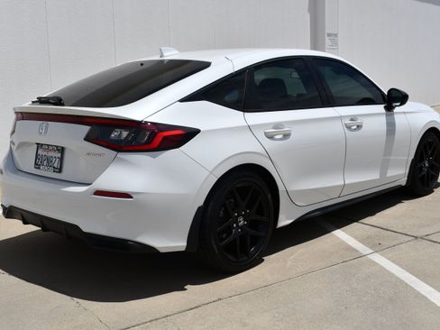 Used 2022 Honda Civic Sport image 6