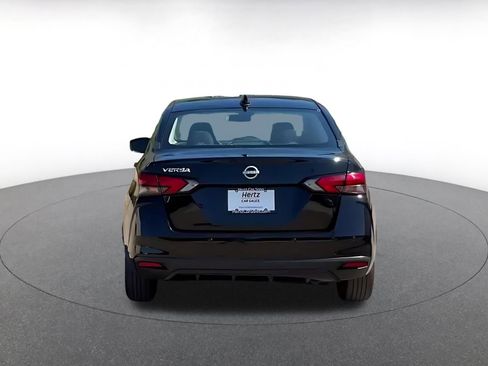 Used 2025 Nissan Versa SV image 12