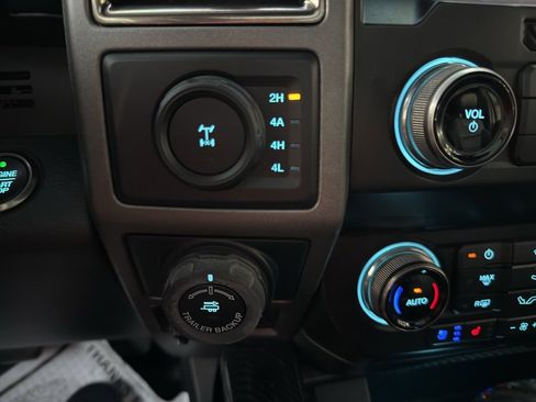 Used 2019 Ford F150 Raptor w/ Equipment Group 802A Luxury image 31