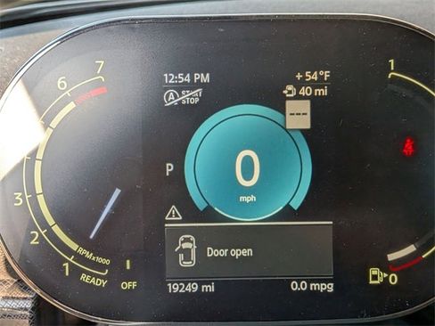 Used 2024 MINI Cooper Clubman S w/ Signature Upholstery Package image 18