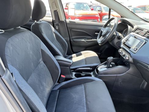 Used 2023 Nissan Versa SV FWD image 15