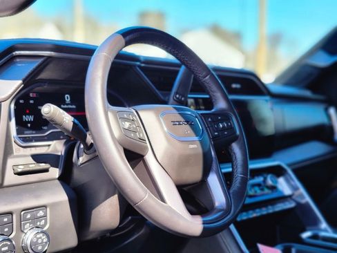 Used 2024 GMC Sierra 2500 Denali Ultimate image 19