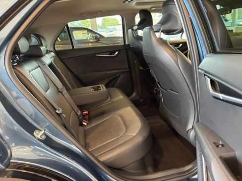 Used 2023 Kia Niro FWD image 29